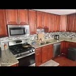 Cozy Rowhouse Next Jhh